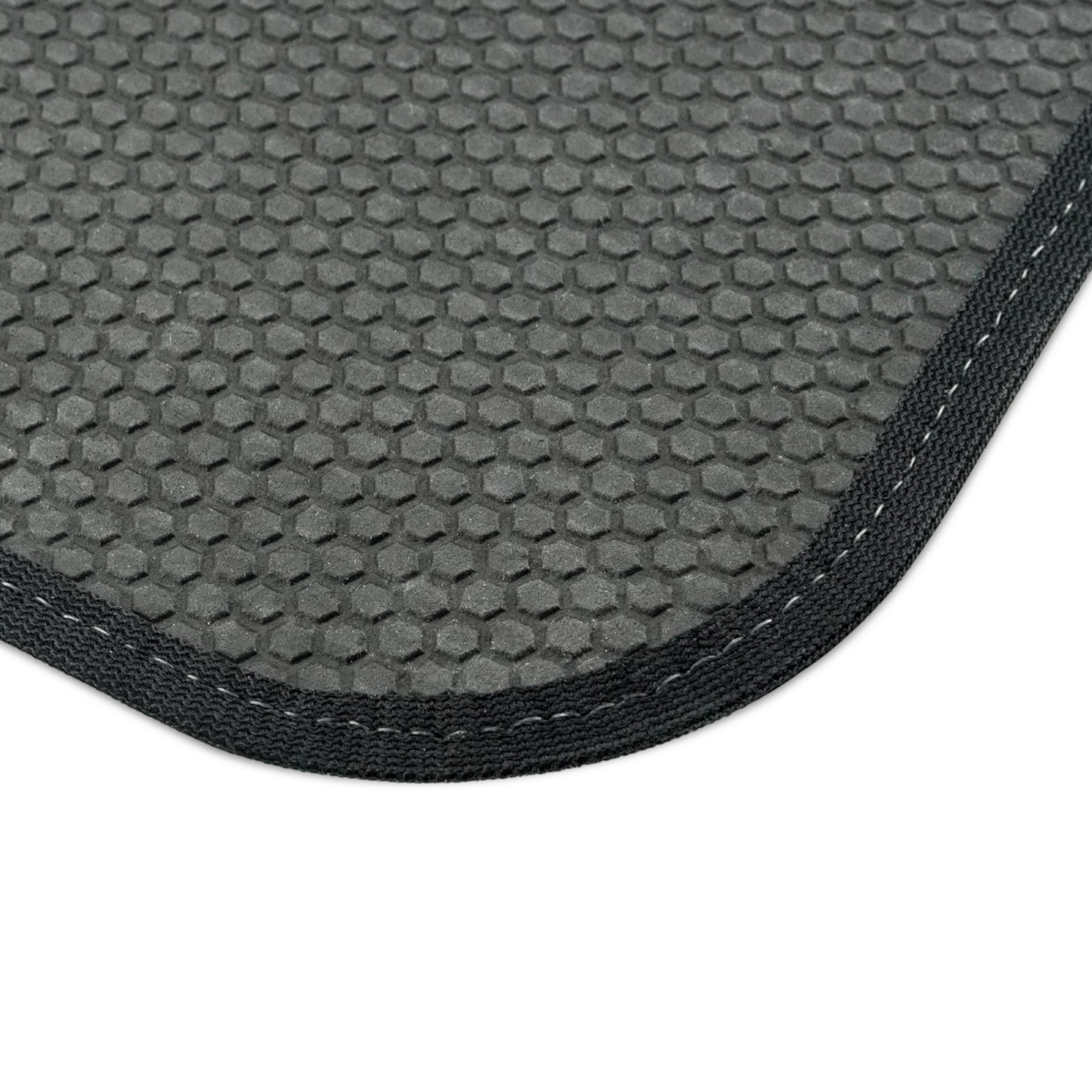 Holow Flower Rear Floor Mats (2-Pack)